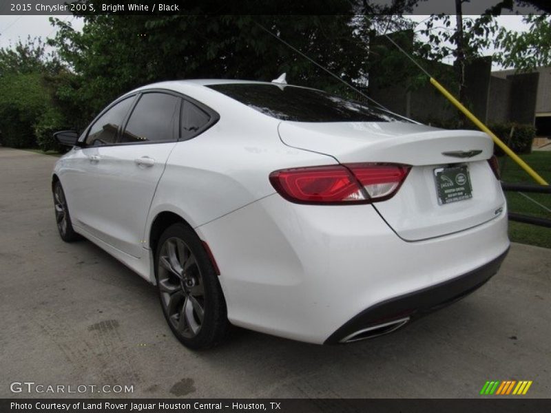 Bright White / Black 2015 Chrysler 200 S