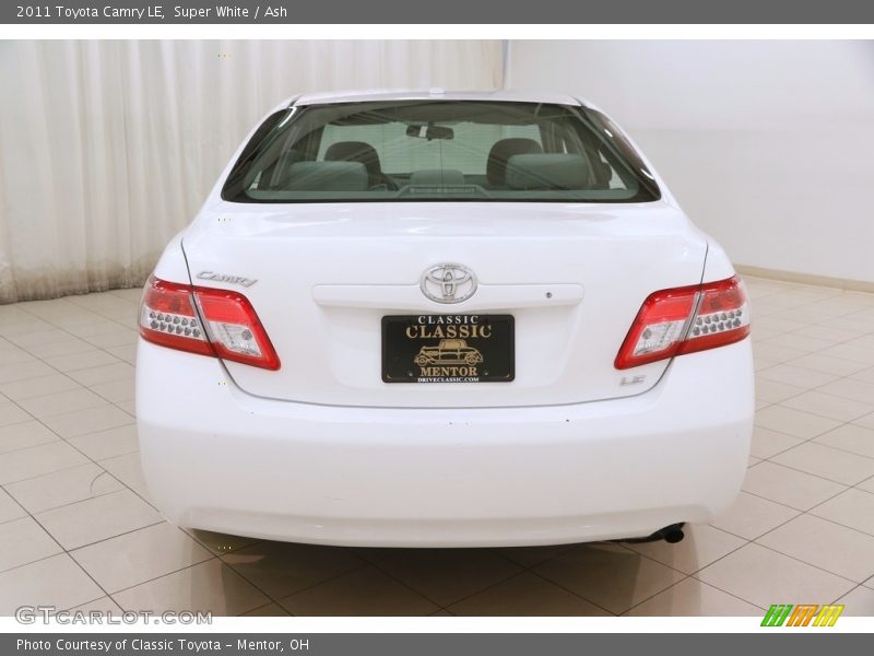 Super White / Ash 2011 Toyota Camry LE