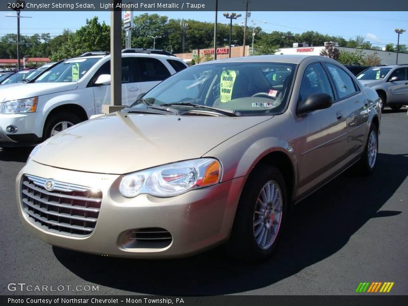 Light Almond Pearl Metallic / Taupe 2004 Chrysler Sebring Sedan