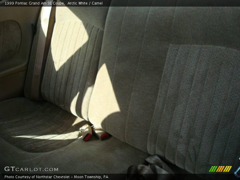 Arctic White / Camel 1999 Pontiac Grand Am SE Coupe