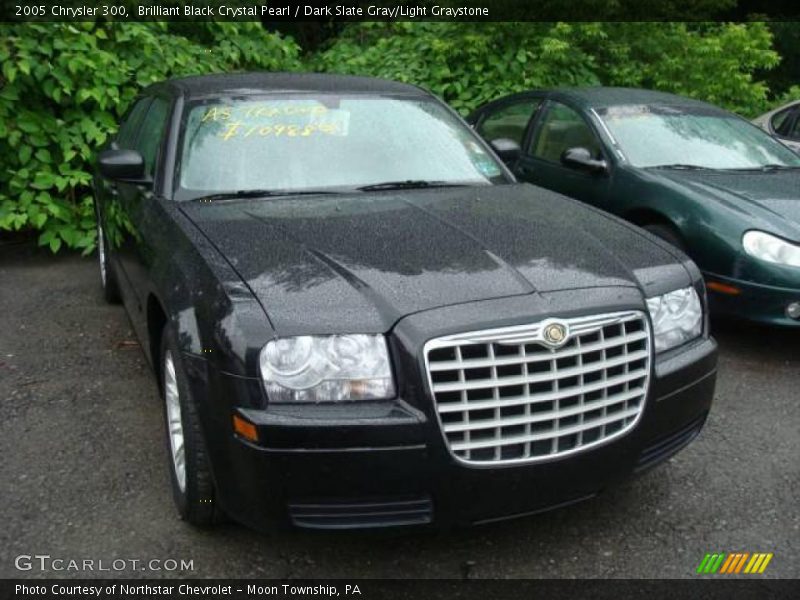 Brilliant Black Crystal Pearl / Dark Slate Gray/Light Graystone 2005 Chrysler 300