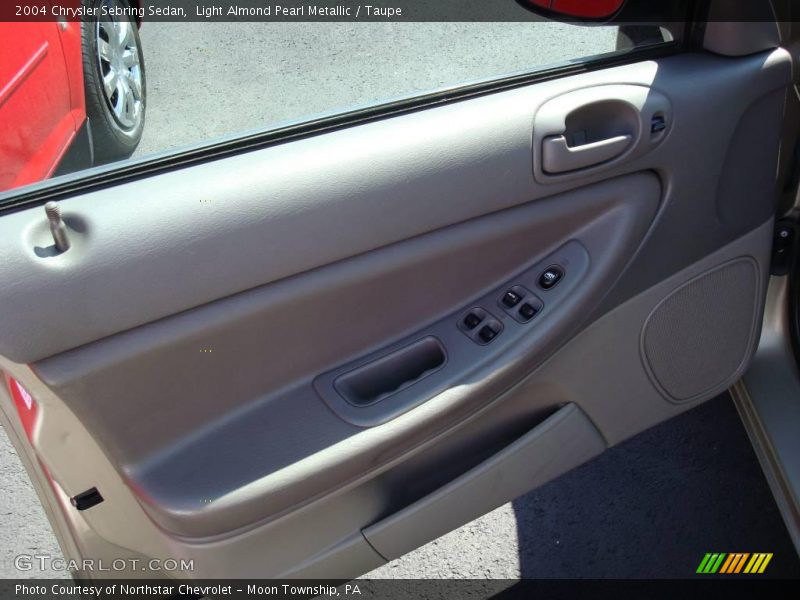 Light Almond Pearl Metallic / Taupe 2004 Chrysler Sebring Sedan
