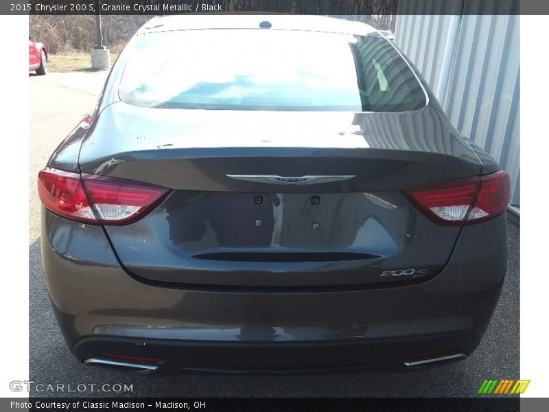 Granite Crystal Metallic / Black 2015 Chrysler 200 S