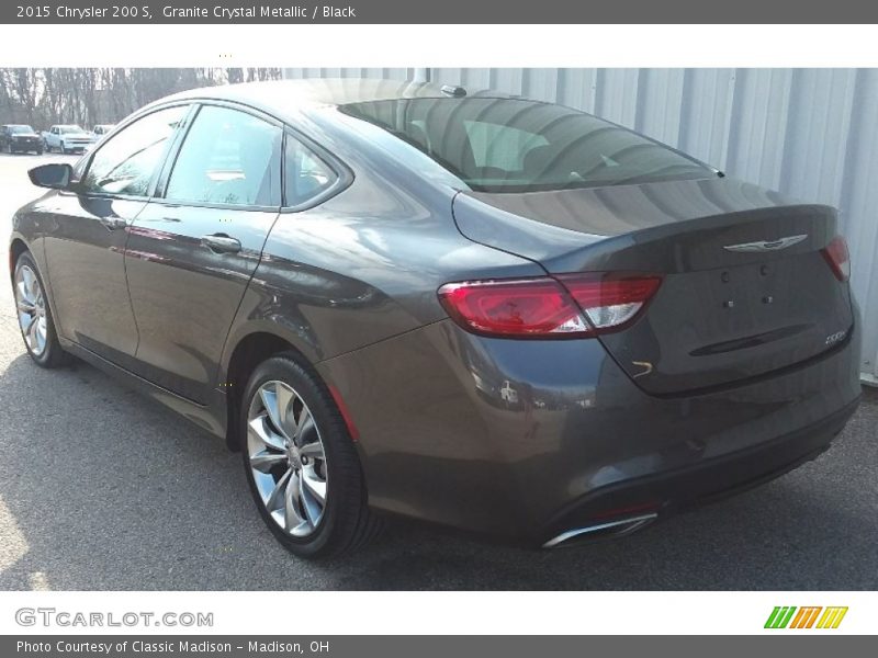 Granite Crystal Metallic / Black 2015 Chrysler 200 S