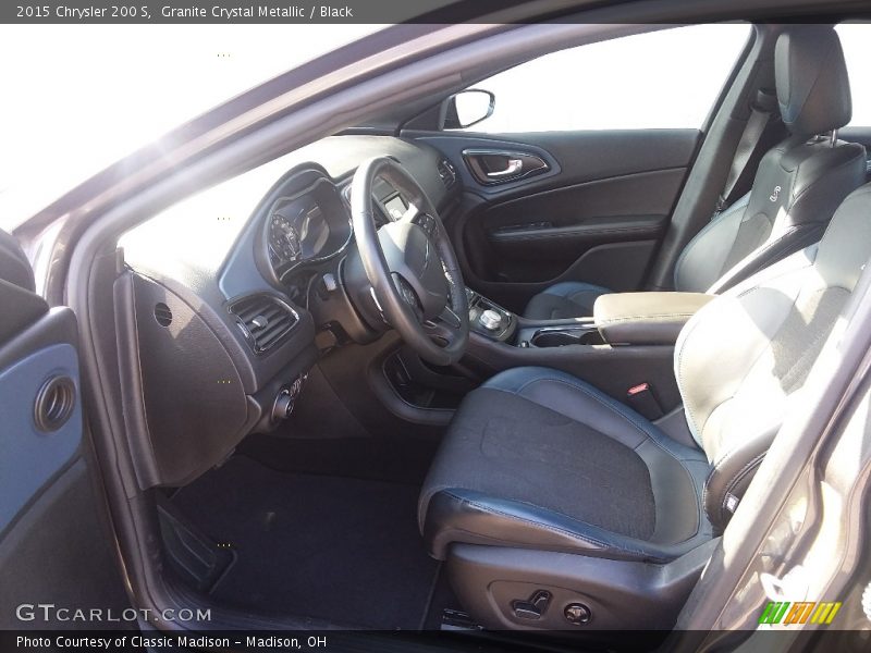 Granite Crystal Metallic / Black 2015 Chrysler 200 S
