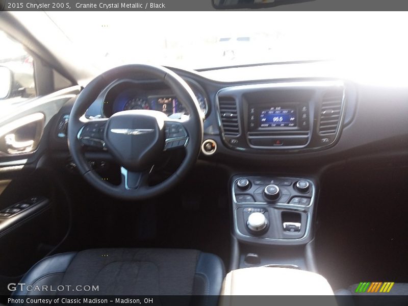 Granite Crystal Metallic / Black 2015 Chrysler 200 S