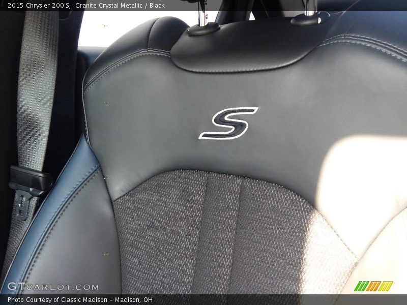 Granite Crystal Metallic / Black 2015 Chrysler 200 S