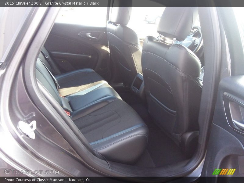 Granite Crystal Metallic / Black 2015 Chrysler 200 S