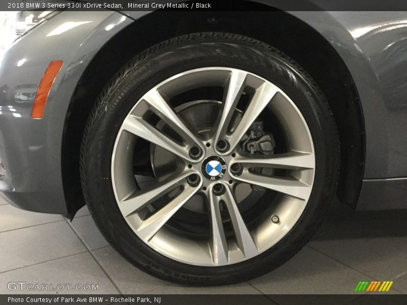 Mineral Grey Metallic / Black 2018 BMW 3 Series 330i xDrive Sedan