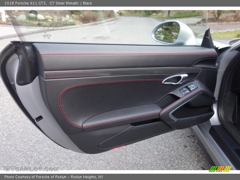 Door Panel of 2018 911 GT3