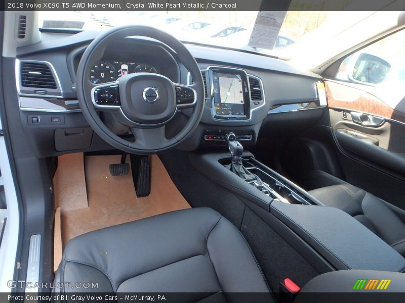 Front Seat of 2018 XC90 T5 AWD Momentum