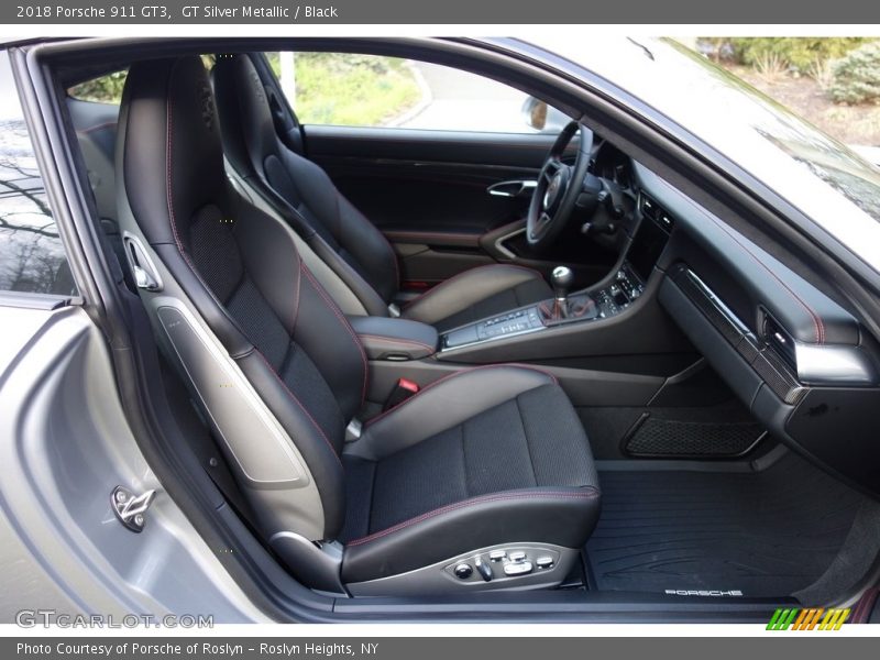 Front Seat of 2018 911 GT3