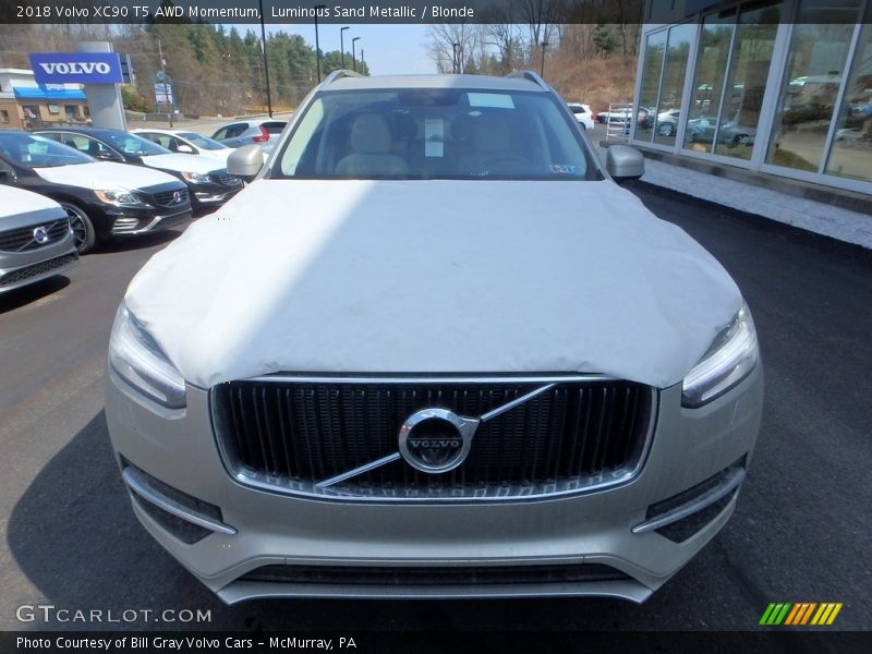 Luminous Sand Metallic / Blonde 2018 Volvo XC90 T5 AWD Momentum