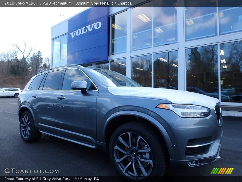 Front 3/4 View of 2018 XC90 T5 AWD Momentum
