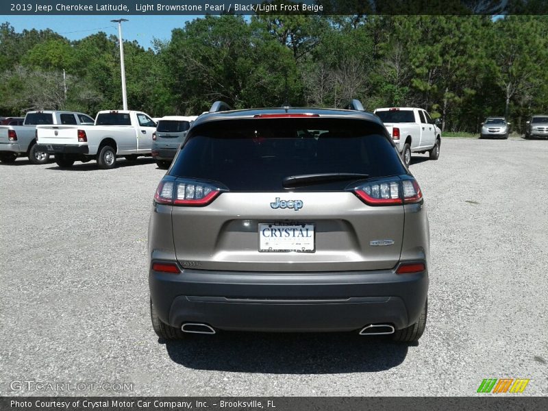 Light Brownstone Pearl / Black/Light Frost Beige 2019 Jeep Cherokee Latitude