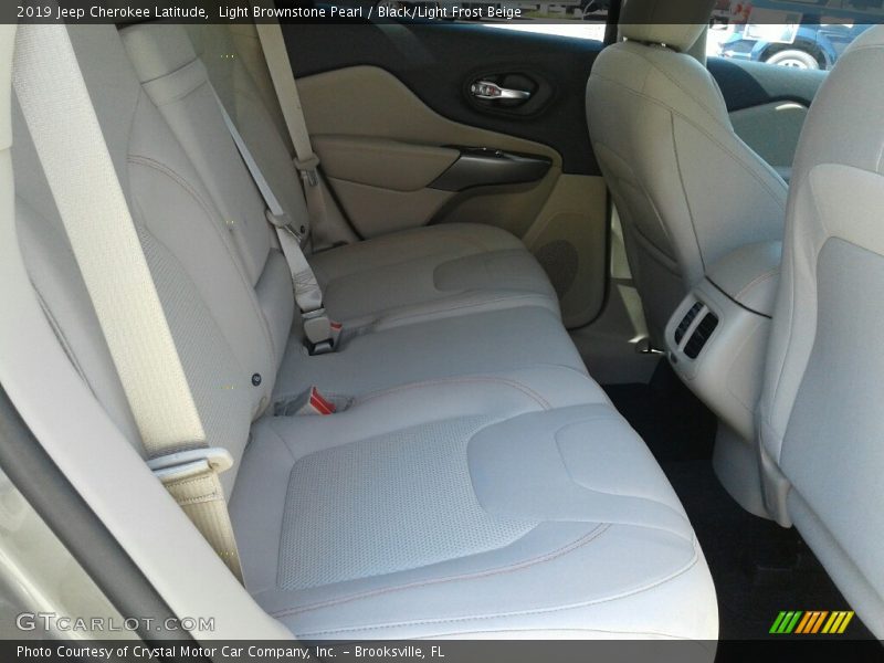 Light Brownstone Pearl / Black/Light Frost Beige 2019 Jeep Cherokee Latitude