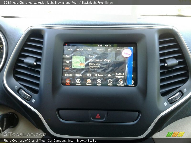 Light Brownstone Pearl / Black/Light Frost Beige 2019 Jeep Cherokee Latitude
