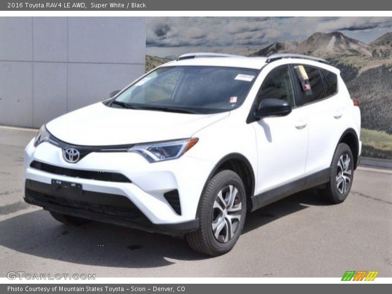 Super White / Black 2016 Toyota RAV4 LE AWD