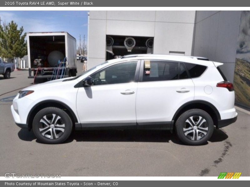Super White / Black 2016 Toyota RAV4 LE AWD
