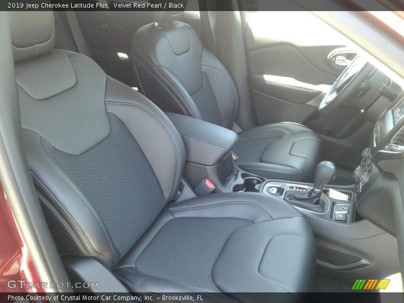 Velvet Red Pearl / Black 2019 Jeep Cherokee Latitude Plus