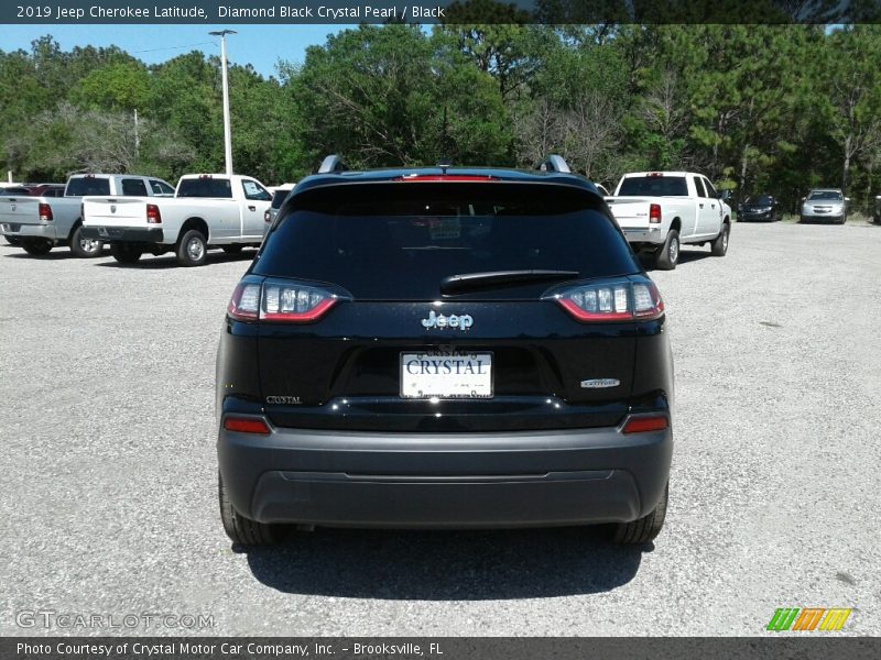 Diamond Black Crystal Pearl / Black 2019 Jeep Cherokee Latitude