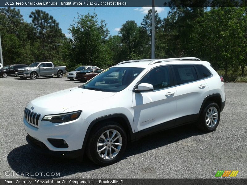 Bright White / Black/Light Frost Beige 2019 Jeep Cherokee Latitude