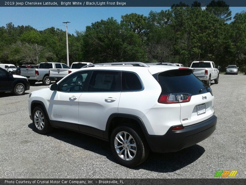 Bright White / Black/Light Frost Beige 2019 Jeep Cherokee Latitude