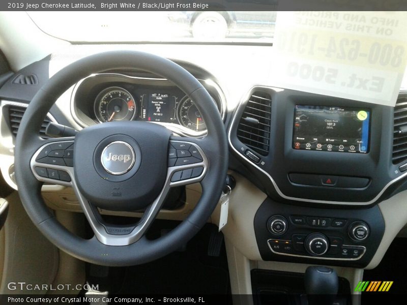 Bright White / Black/Light Frost Beige 2019 Jeep Cherokee Latitude