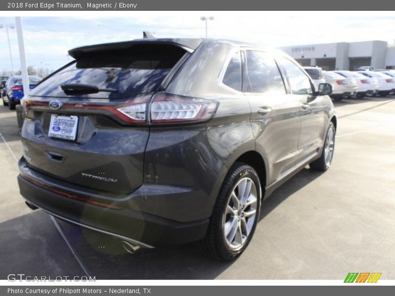 Magnetic / Ebony 2018 Ford Edge Titanium