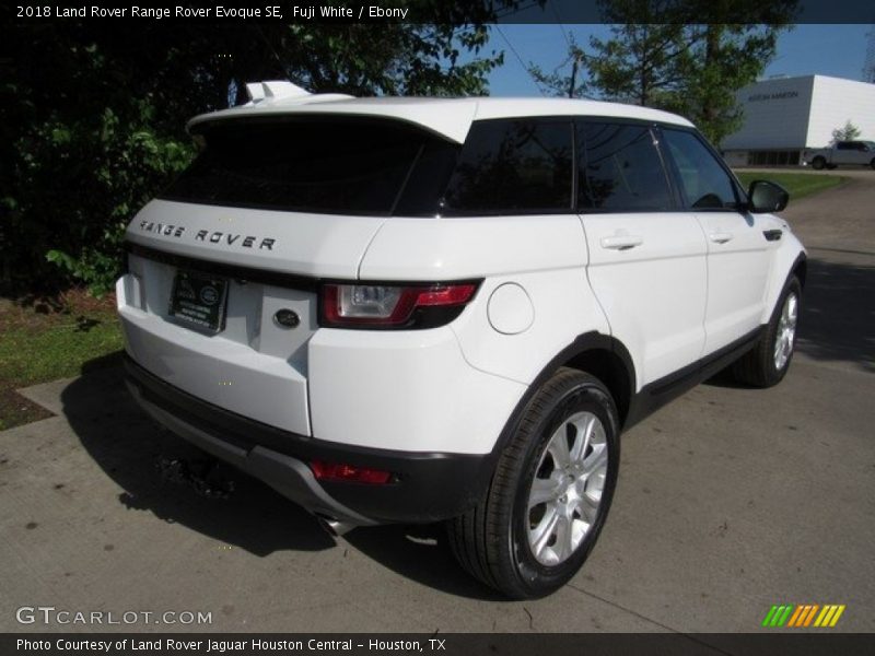 Fuji White / Ebony 2018 Land Rover Range Rover Evoque SE