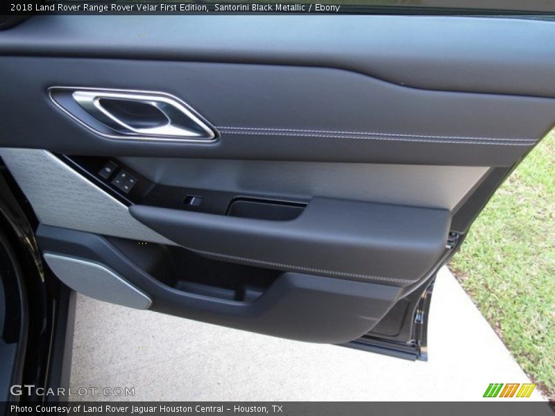 Santorini Black Metallic / Ebony 2018 Land Rover Range Rover Velar First Edition