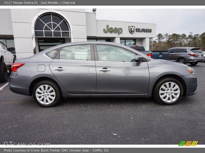 Gun Metallic / Charcoal 2017 Nissan Sentra SV