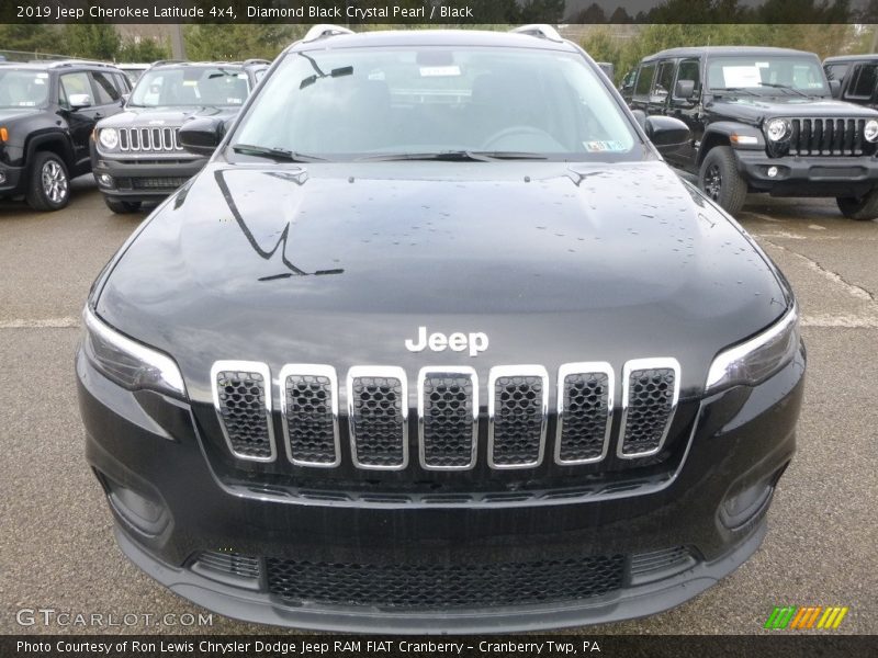 Diamond Black Crystal Pearl / Black 2019 Jeep Cherokee Latitude 4x4