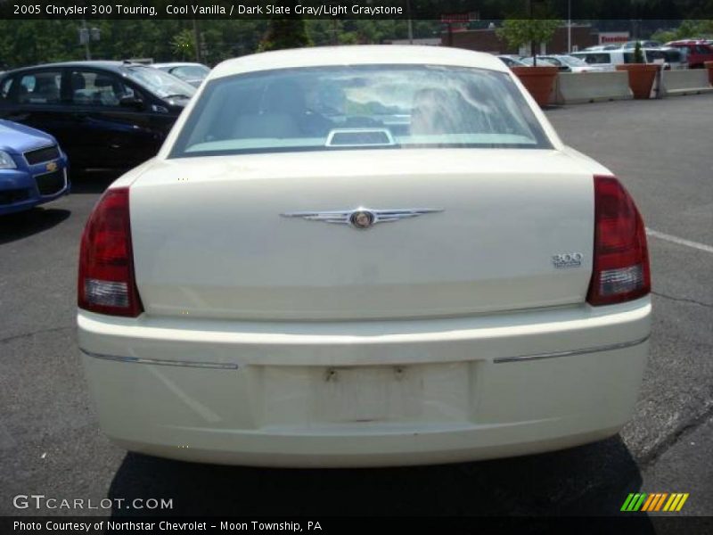 Cool Vanilla / Dark Slate Gray/Light Graystone 2005 Chrysler 300 Touring
