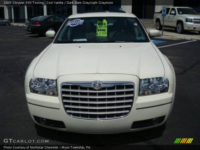 Cool Vanilla / Dark Slate Gray/Light Graystone 2005 Chrysler 300 Touring