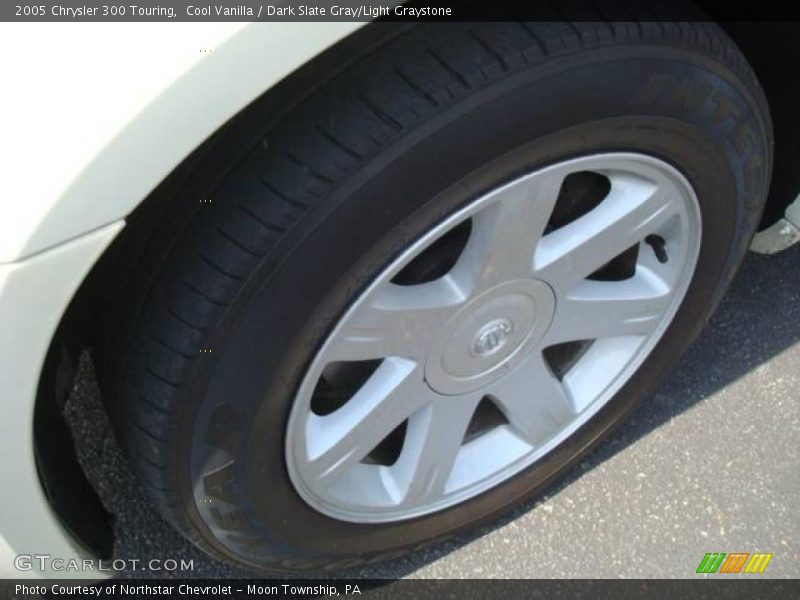 Cool Vanilla / Dark Slate Gray/Light Graystone 2005 Chrysler 300 Touring
