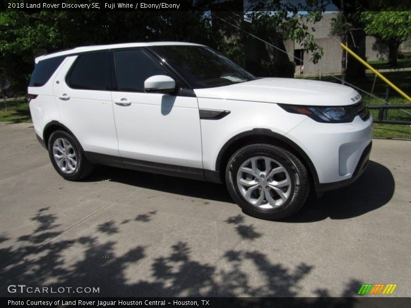 Fuji White / Ebony/Ebony 2018 Land Rover Discovery SE