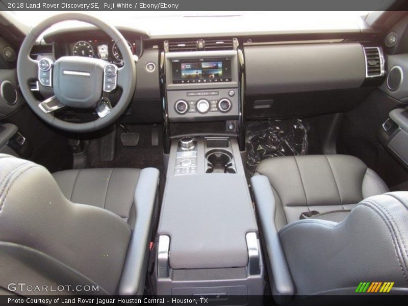 Fuji White / Ebony/Ebony 2018 Land Rover Discovery SE