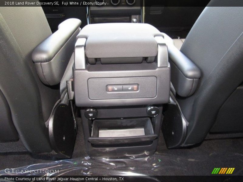 Fuji White / Ebony/Ebony 2018 Land Rover Discovery SE