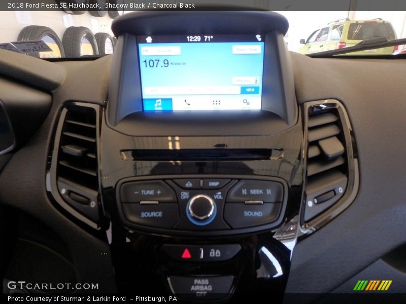 Shadow Black / Charcoal Black 2018 Ford Fiesta SE Hatchback