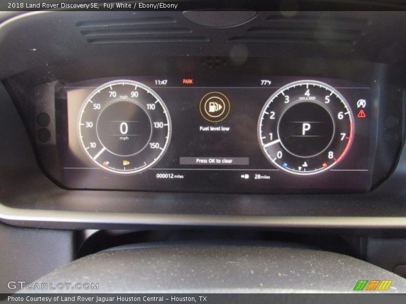 Fuji White / Ebony/Ebony 2018 Land Rover Discovery SE