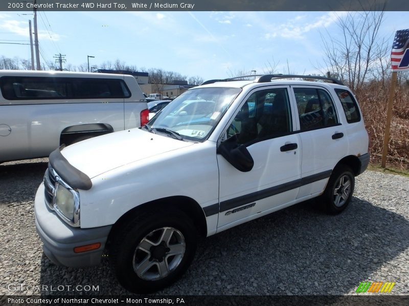 White / Medium Gray 2003 Chevrolet Tracker 4WD Hard Top