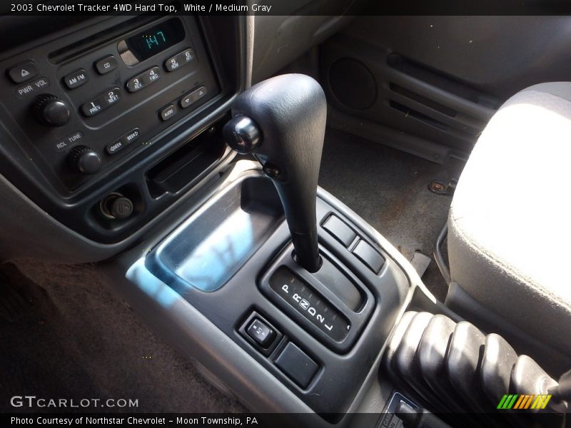 White / Medium Gray 2003 Chevrolet Tracker 4WD Hard Top