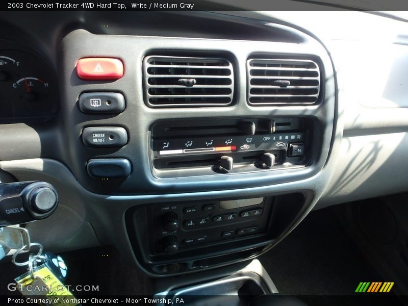 White / Medium Gray 2003 Chevrolet Tracker 4WD Hard Top