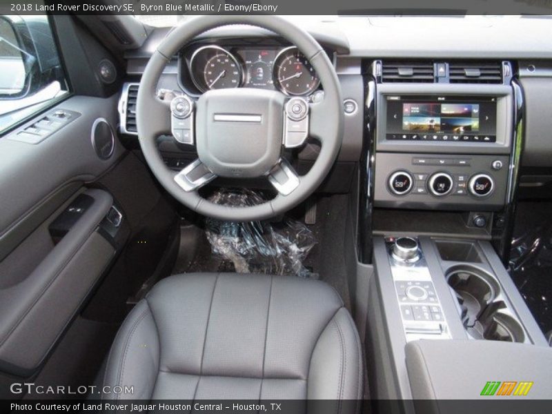 Byron Blue Metallic / Ebony/Ebony 2018 Land Rover Discovery SE