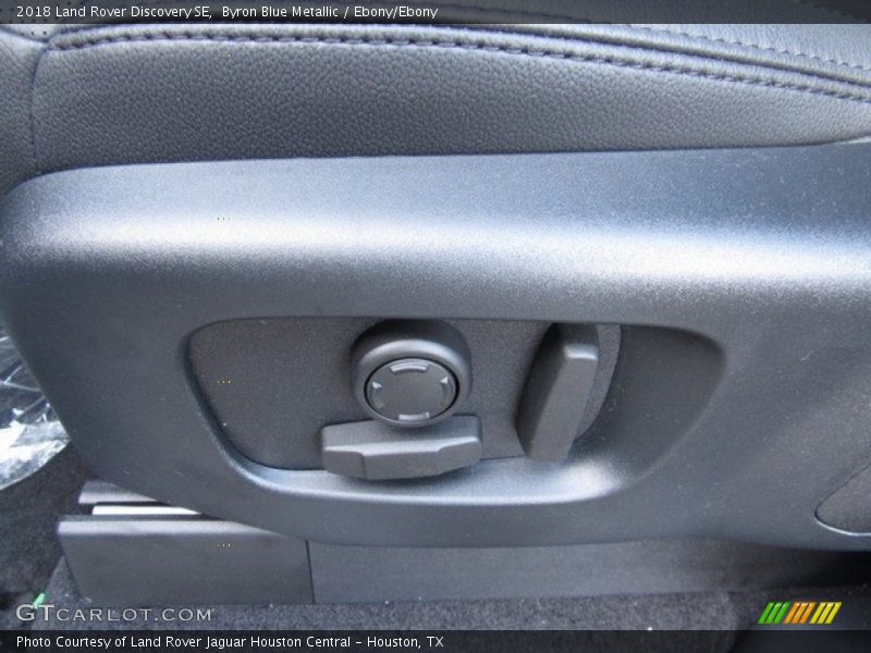 Byron Blue Metallic / Ebony/Ebony 2018 Land Rover Discovery SE