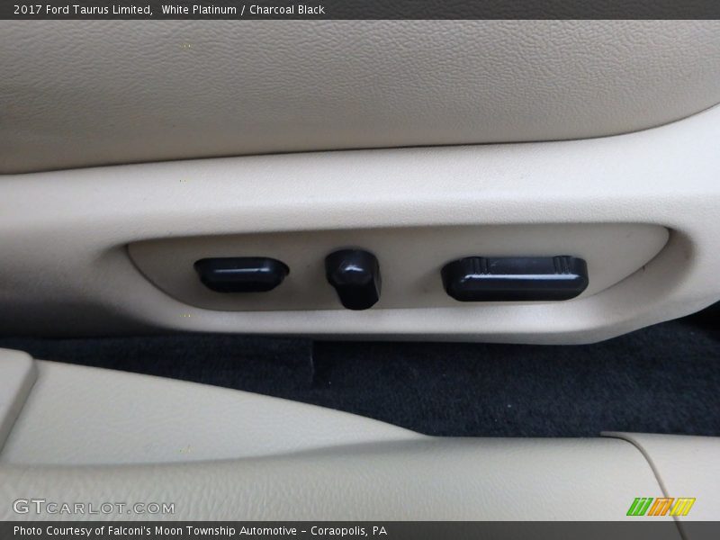 White Platinum / Charcoal Black 2017 Ford Taurus Limited
