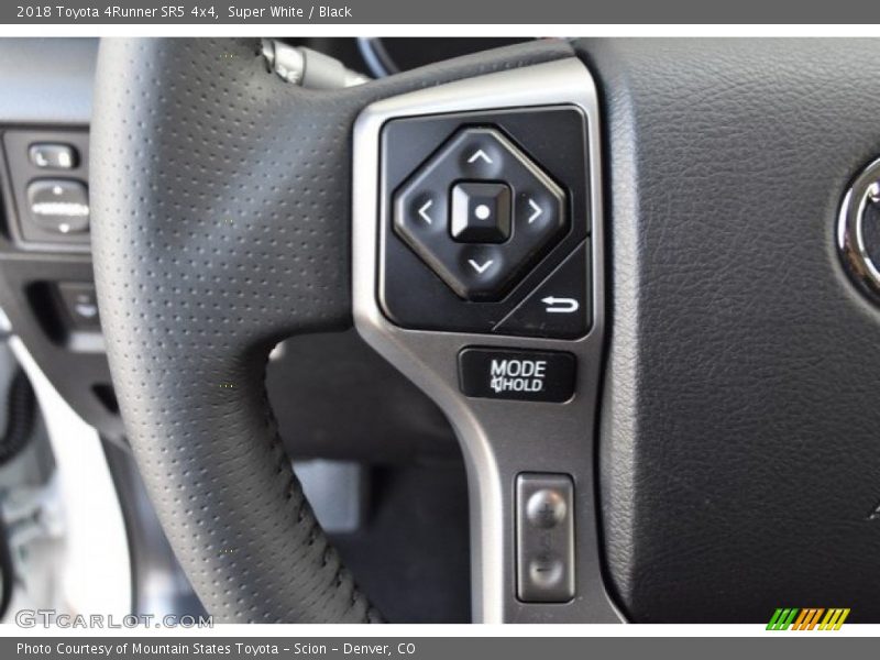 Super White / Black 2018 Toyota 4Runner SR5 4x4