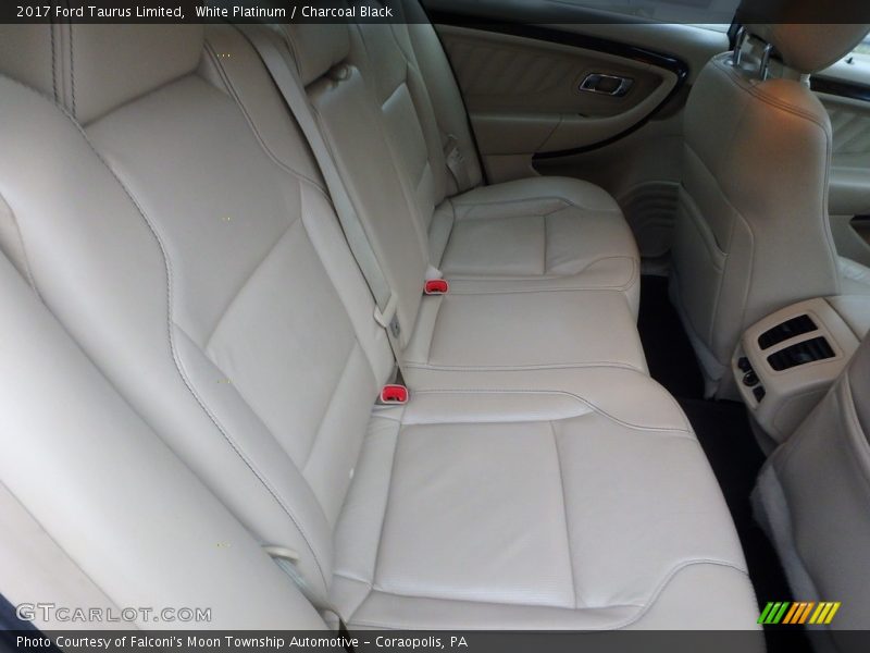 White Platinum / Charcoal Black 2017 Ford Taurus Limited