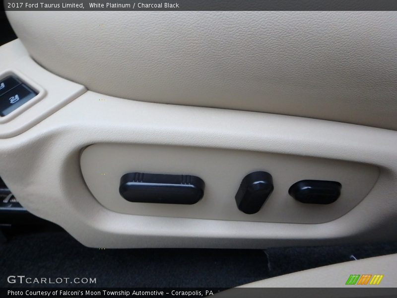 White Platinum / Charcoal Black 2017 Ford Taurus Limited